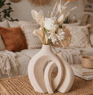 Silhouette duo de vases architecturaux en céramique